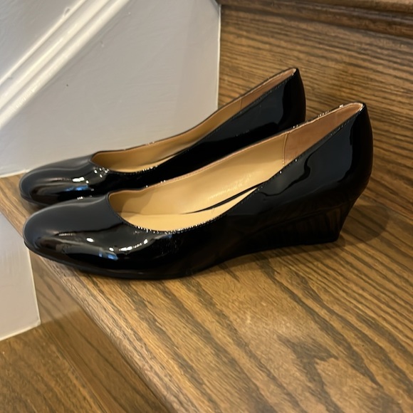 Naturalizer Black Patent Leather Pilar Wedge Pump Shoes Size 9.5 - Picture 2 of 5